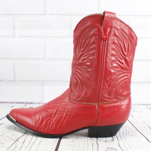 Shoes - Red Leather Western Style Riding Leather Boots 9